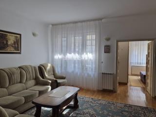stanovi   Beograd  Hram    Svetog Save
