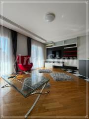 stanovi   Beograd  Hram    