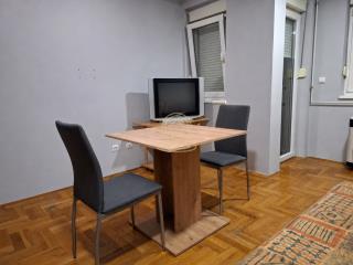 stanovi   Kragujevac  -    