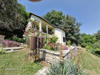 vikendica   Mionica  -    