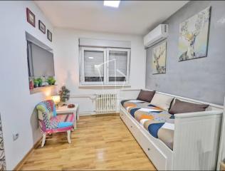 stanovi   Beograd  Palata pravde    Savska