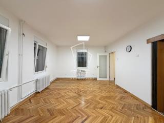 poslovni prostor   Beograd  Mali mokri lug    Narodnog Fronta