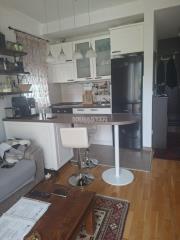 stanovi   Beograd  Petlovo Brdo    Čajnička