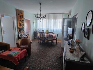 stanovi   Beograd  Hotel Yu i Stari merkator    Bulevar Mihajla Pupina