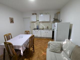 stanovi   Beograd  Banovo brdo    Žarka Vukovića Pucara