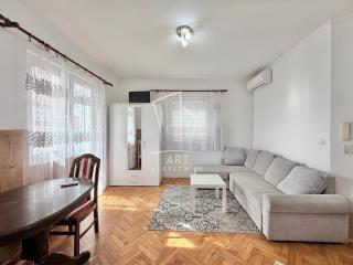 stanovi   Beograd  Kneževac    Kneževačka
