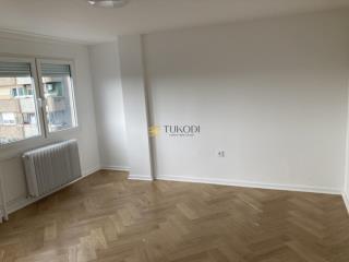 stanovi   Novi Sad  -    
