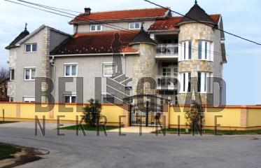 kuće   Beograd  Altina    Zire Adamovića