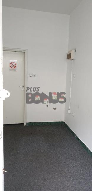 poslovni prostor   Beograd  Arena (blok 24 i 25)    Bulevar Arsenija Čarnojevića