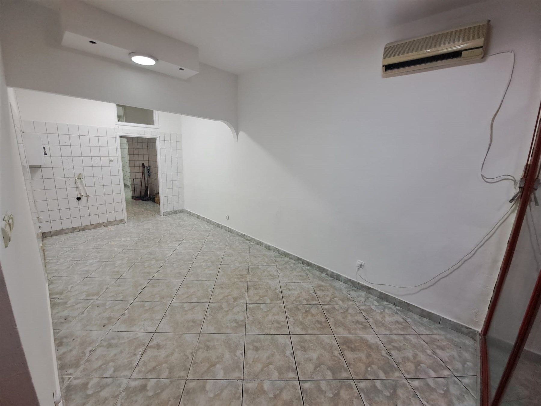 poslovni prostor   Beograd  Dorćol gornji    Visokog Stevana 