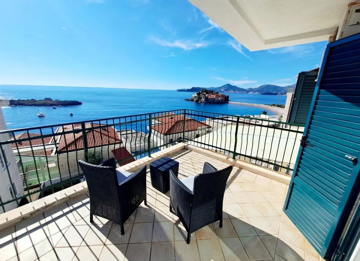  uknjizeni  novogradnja Troiposoban stanovi SVETI STEFAN - 580000 evra 
