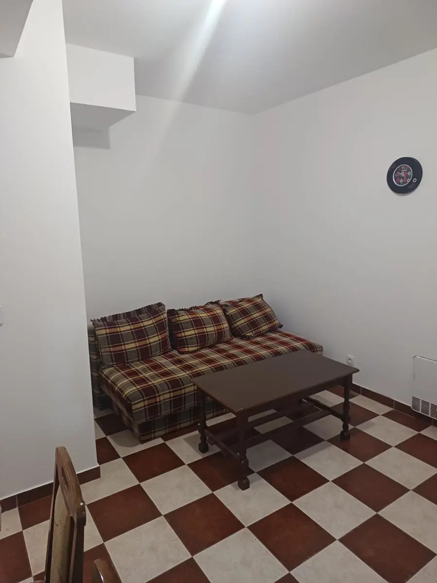 Beograd Zvezdara Dvoiposoban stanovi 300 evra 