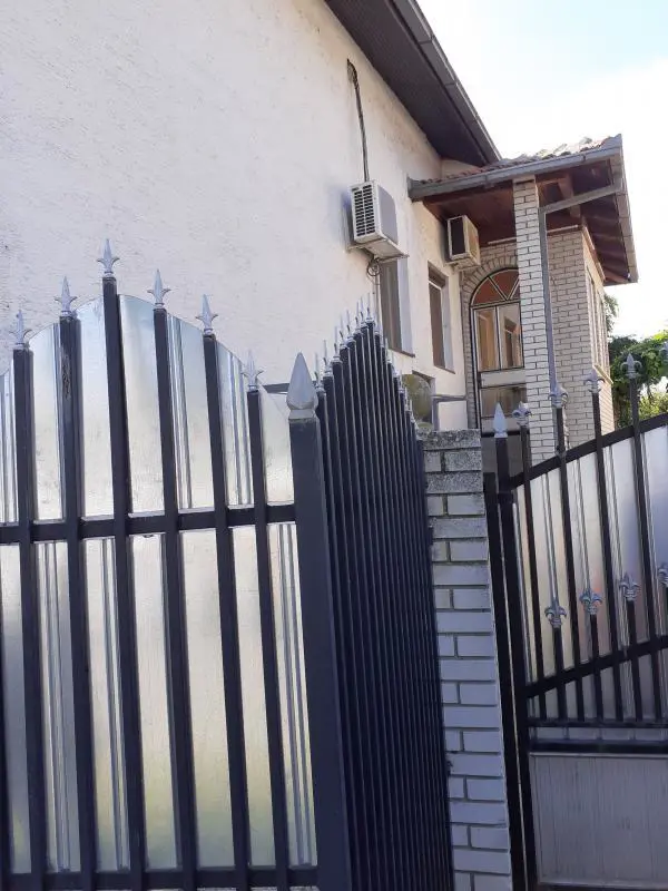 kuće Beograd Surčin (mesto) Braće Novaković  uknjizeni 