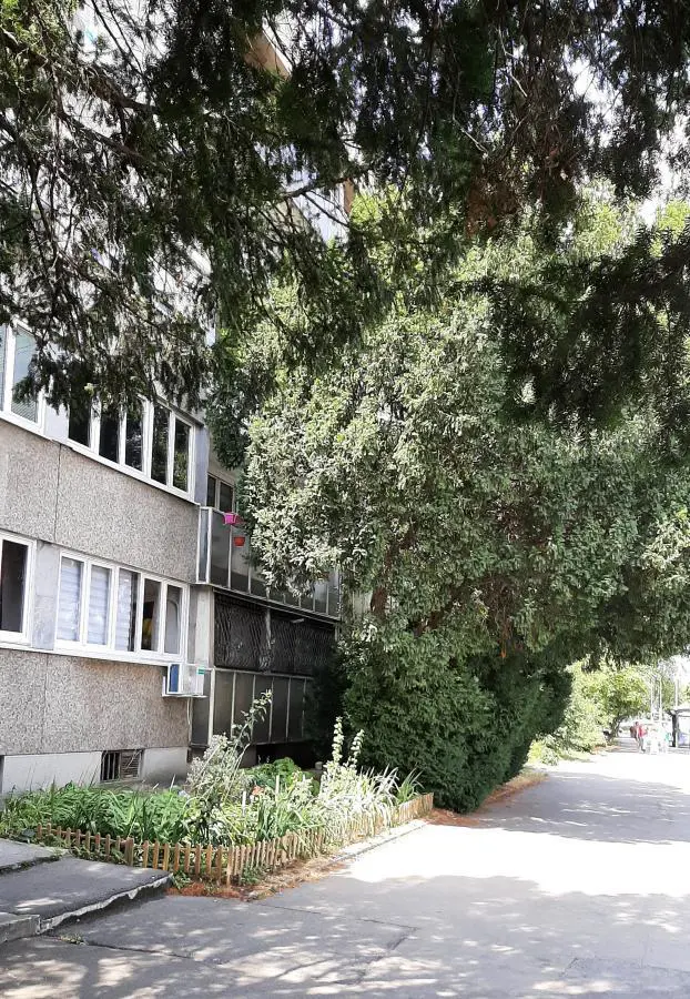 Beograd Voždovac  uknjizeni Trosoban stanovi 185000 evra 