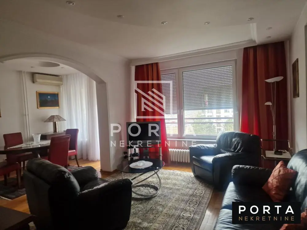 Dvosoban stanovi Stari Grad Dorćol gornji 750 evra 