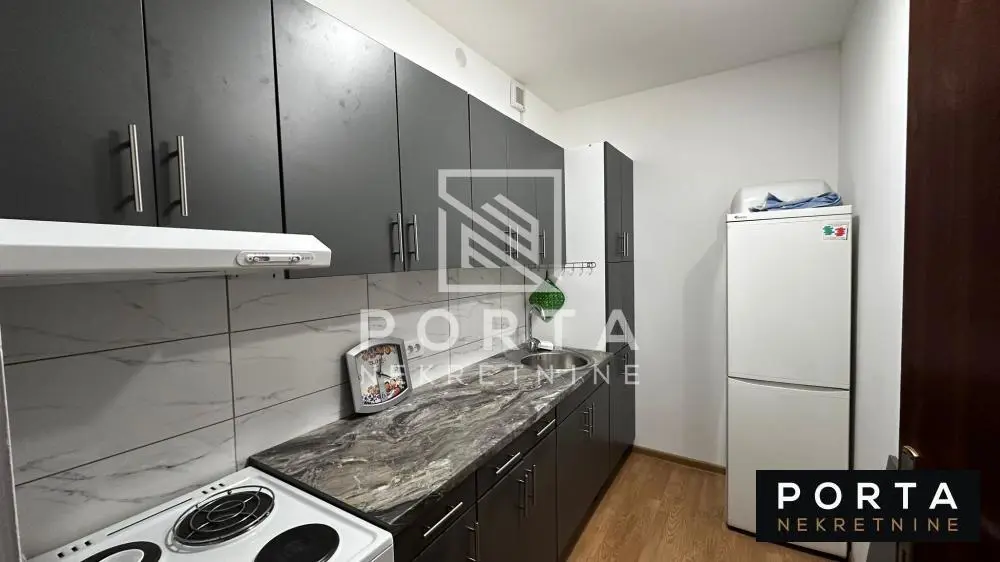 Beograd Novi Beograd Trosoban stanovi 750 evra 