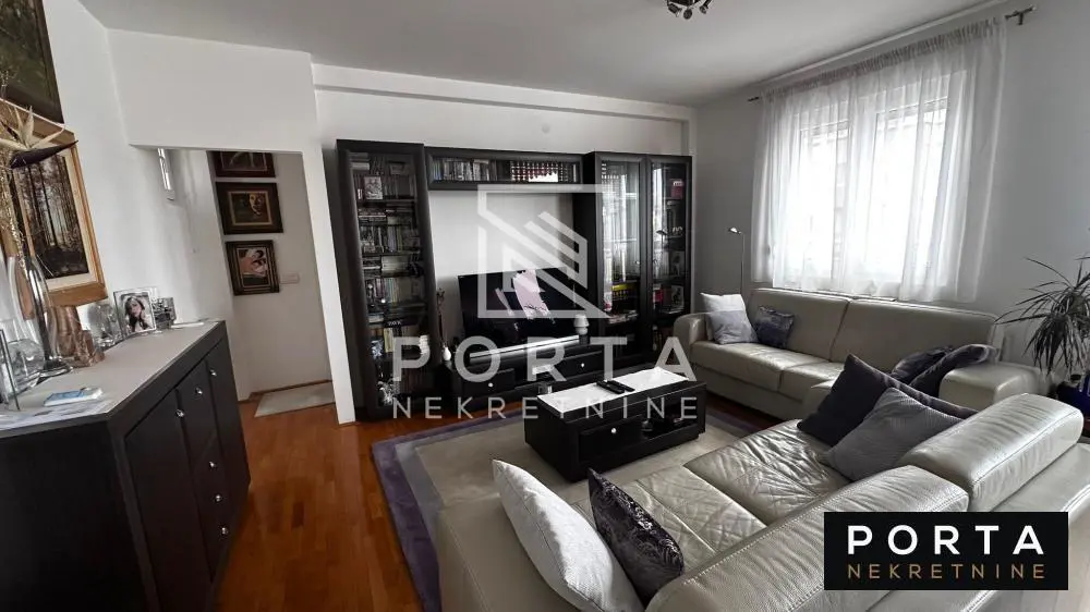 Četvorosoban stanovi Zvezdara Bulbuder 343000 evra 