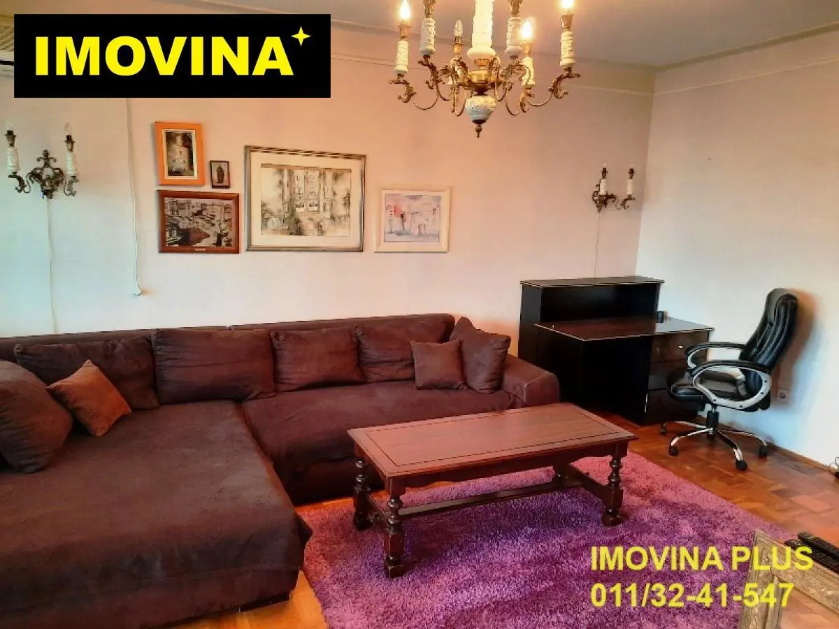 stanovi Beograd Karađorđev  trg Karađorđeva  uknjizeni Trosoban 