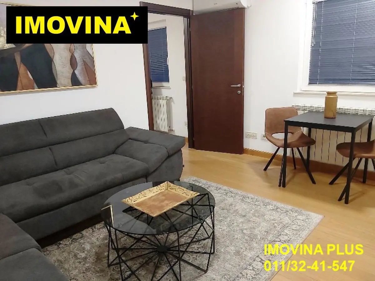 Beograd Stari Grad Jednoiposoban stanovi 900 evra 