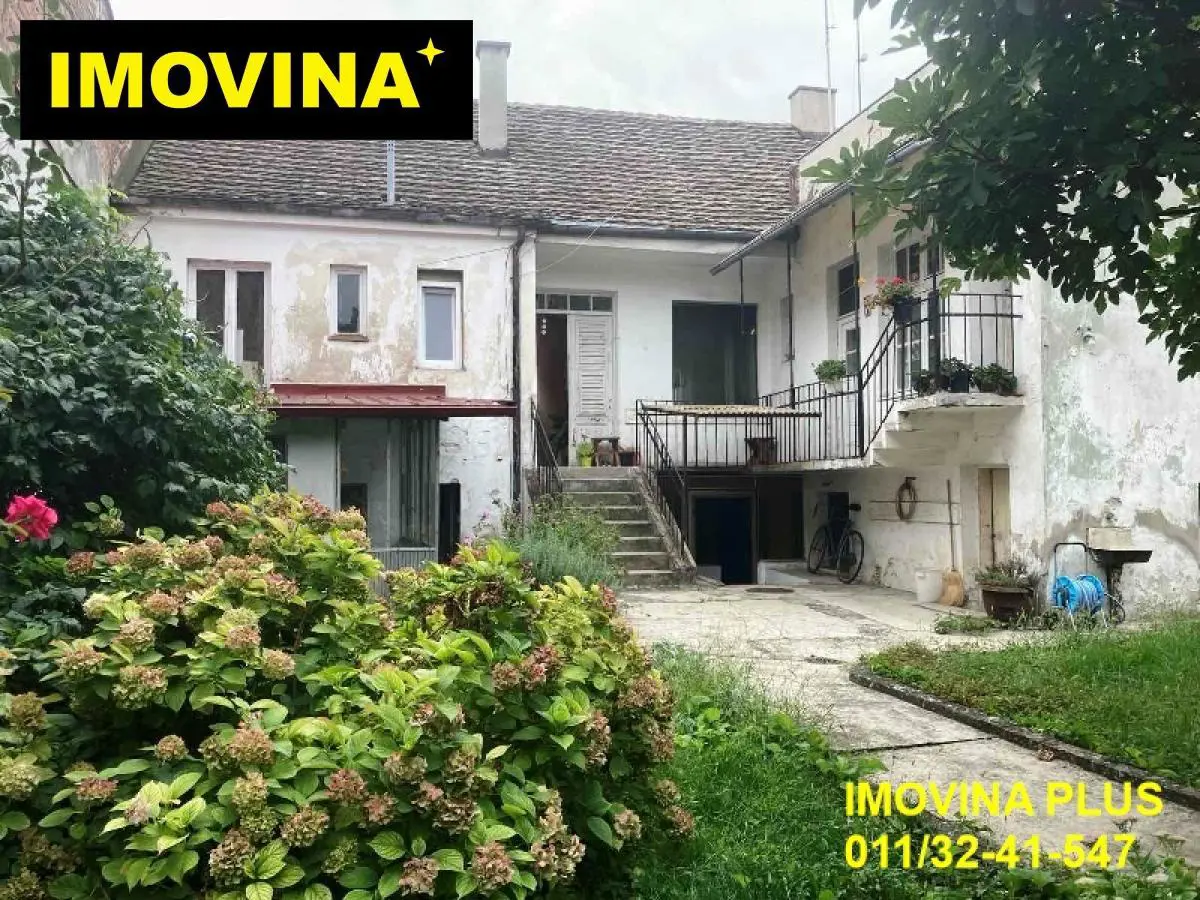 Beograd Zemun  uknjizeni kuće 660000 evra 