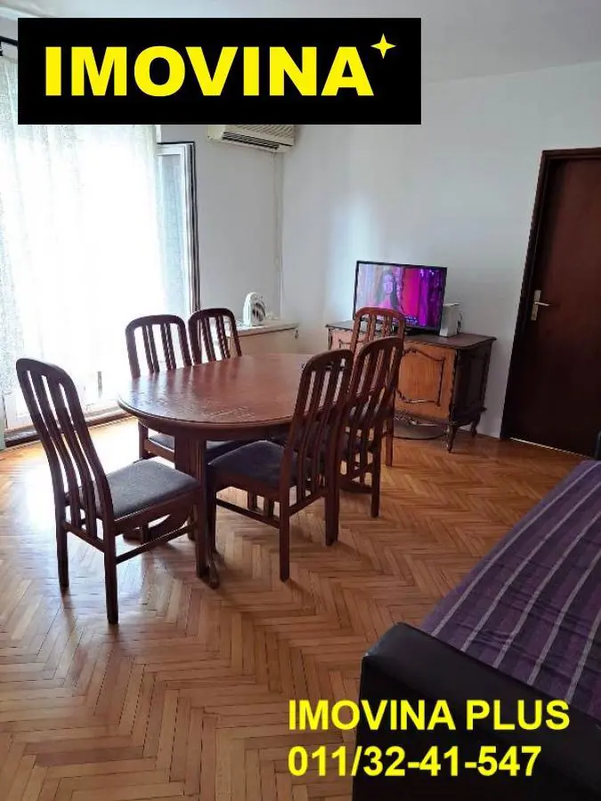 Trosoban stanovi Čukarica Železnik 450 evra 