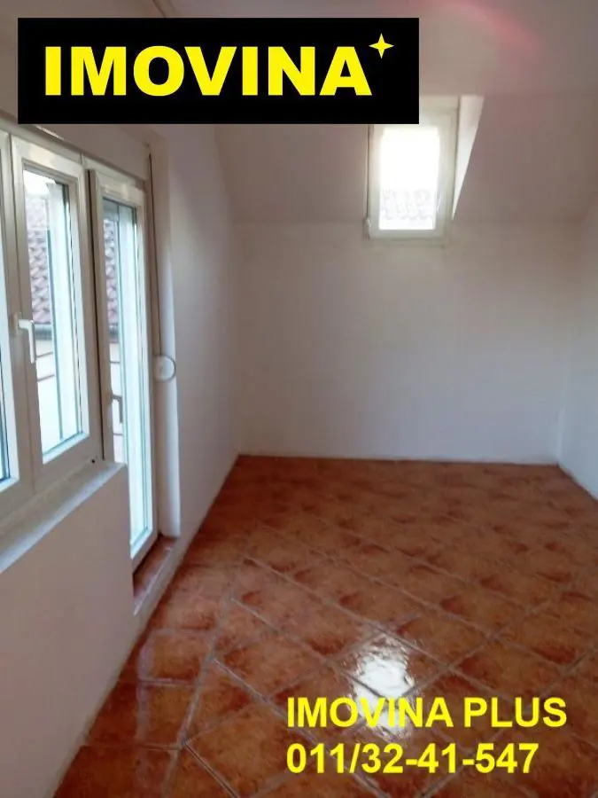 Beograd Obrenovac  uknjizeni kuće 127000 evra 