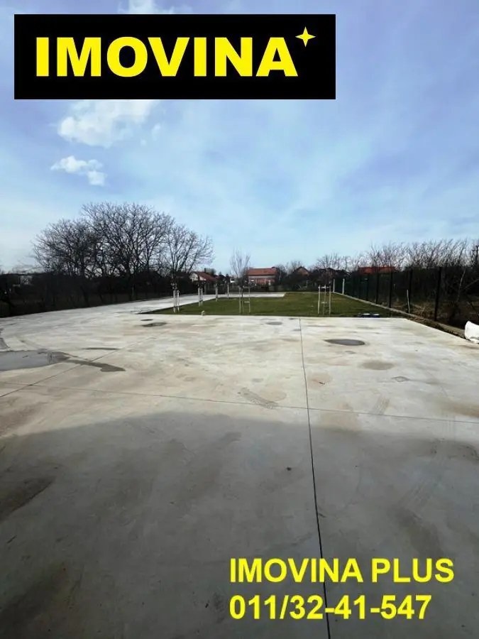  uknjizeni poslovni prostor Zemun Ugrinovci 460000 evra 