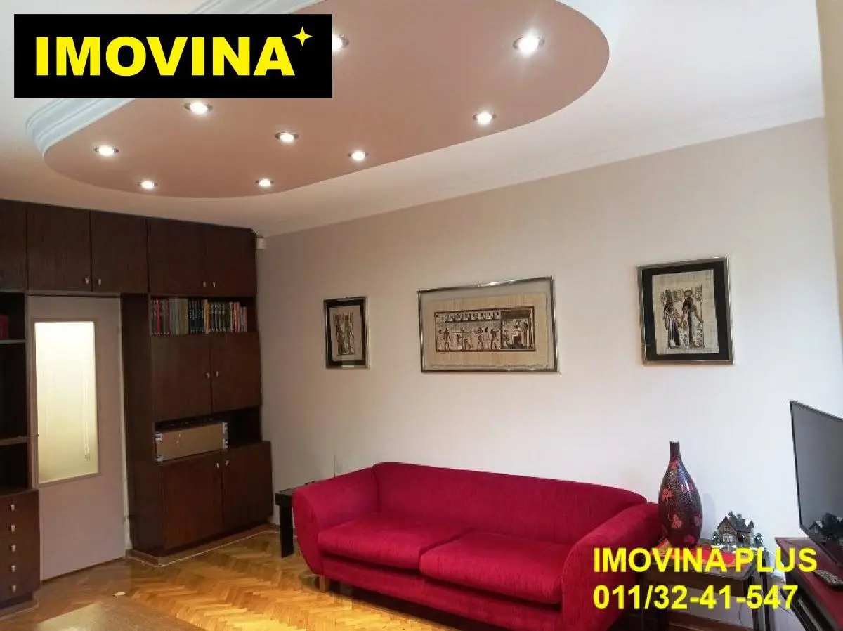 Trosoban stanovi Čukarica Julino brdo 630 evra 