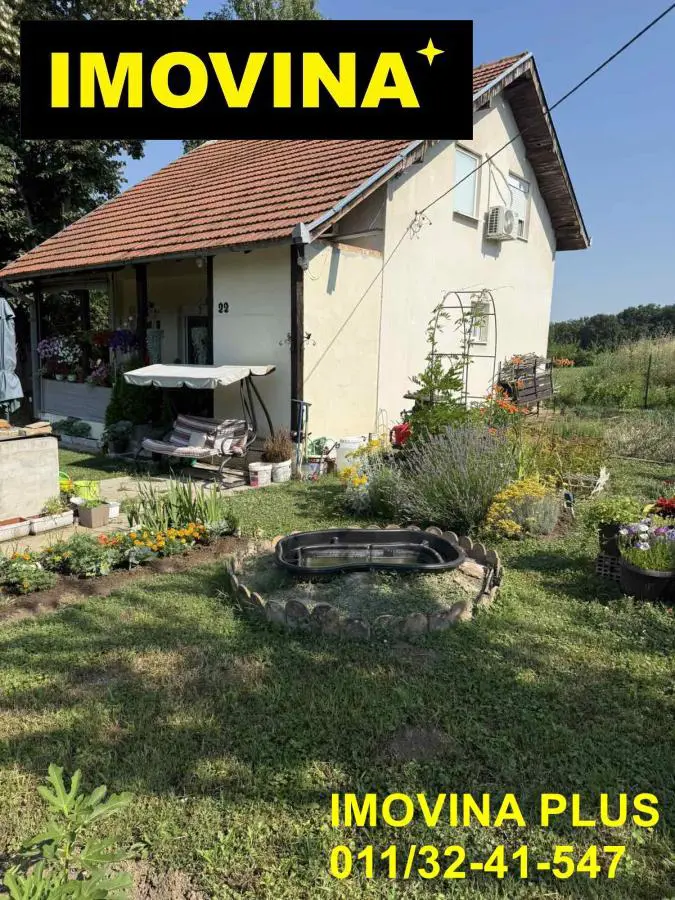 Beograd Lazarevac  uknjizeni kuće 92000 evra 