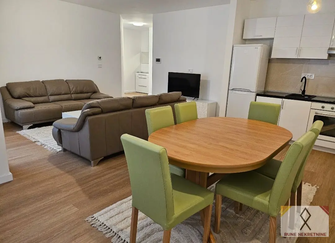 Beograd Voždovac  novogradnja poslovni prostor 900 evra 