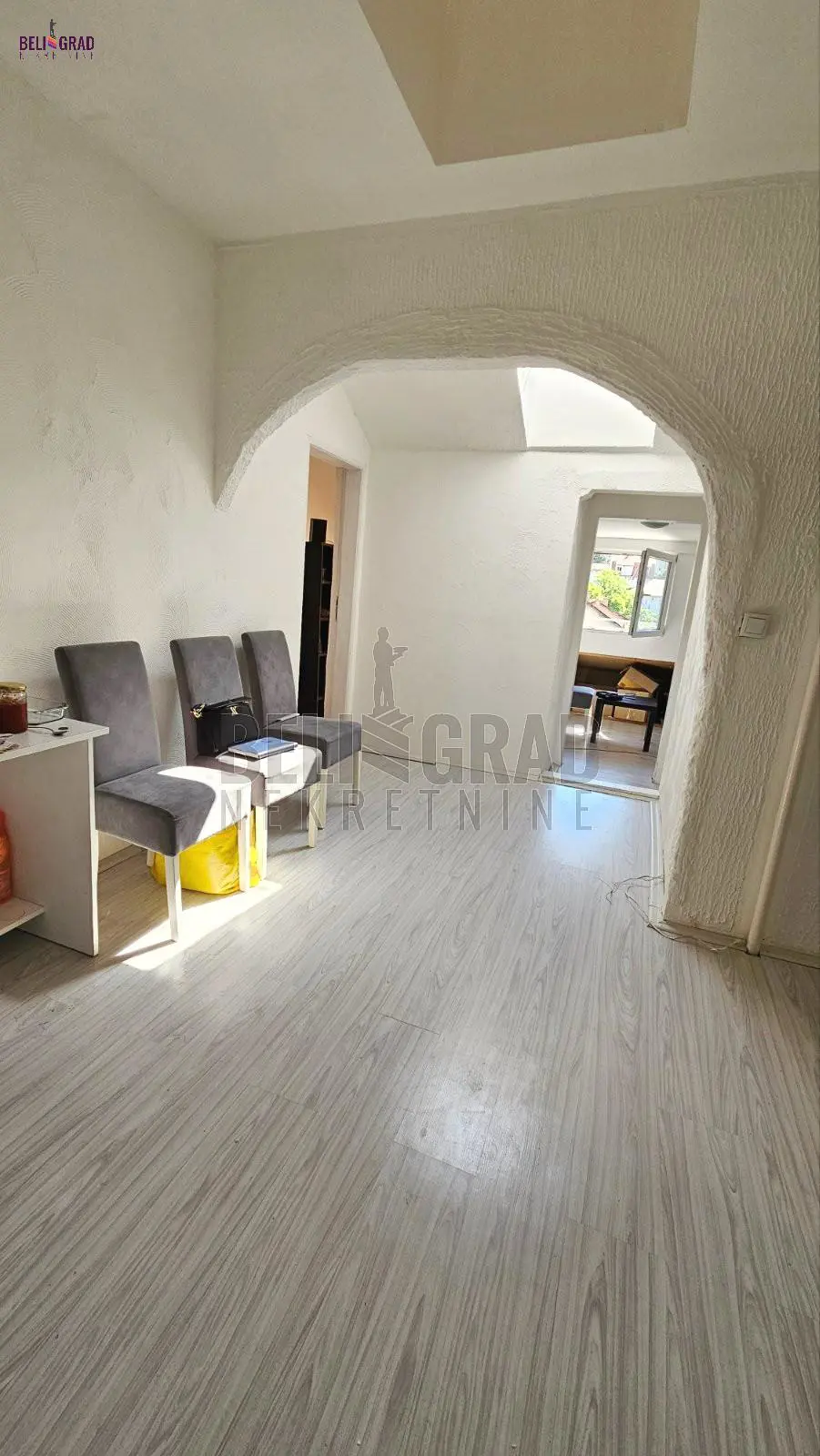 Četvorosoban stanovi Čukarica Banovo brdo 115000 evra 