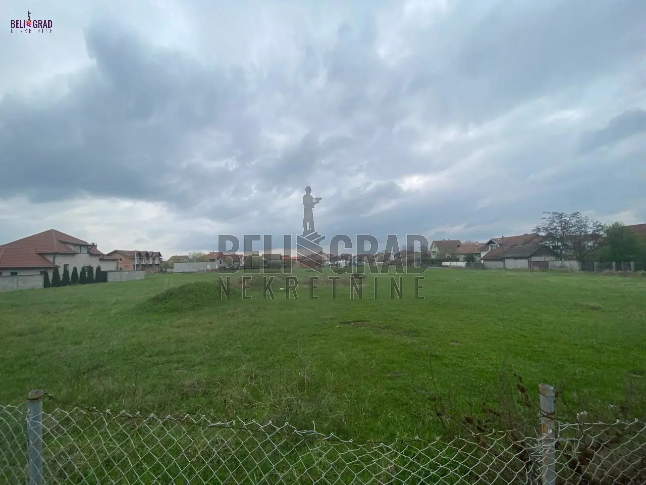  uknjizeni plac Palilula Borča 510000 evra 