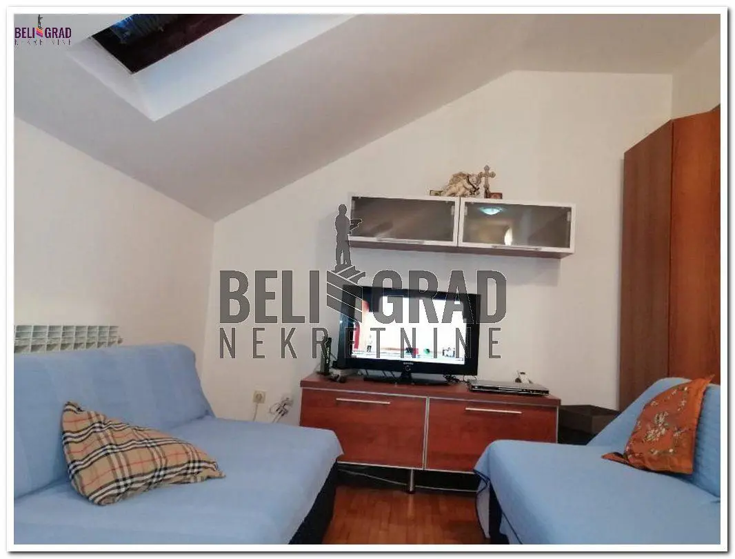 stanovi Beograd Zemun (Centar) Glavna Četvorosoban 