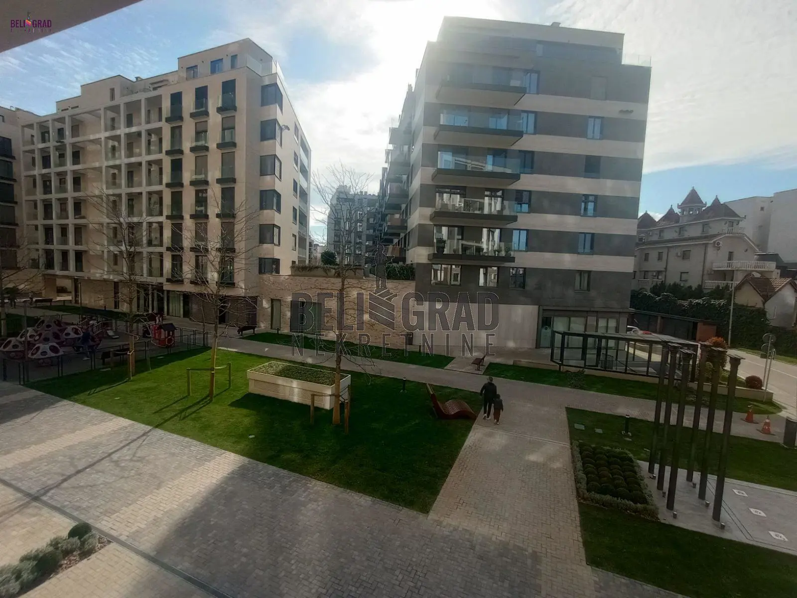 Trosoban stanovi Stari Grad Stari Grad lokacija 1800 evra 