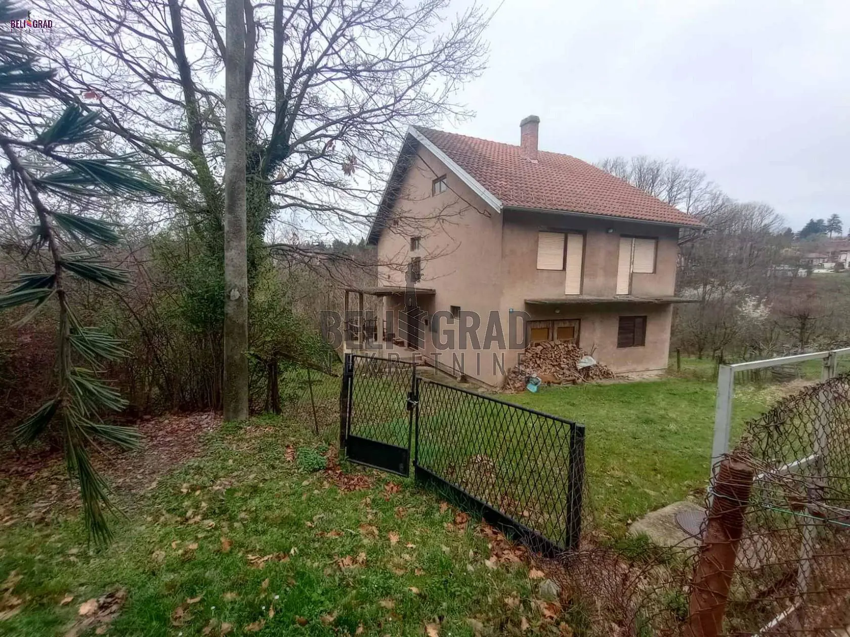 kuće Čukarica Avala 150000 evra 