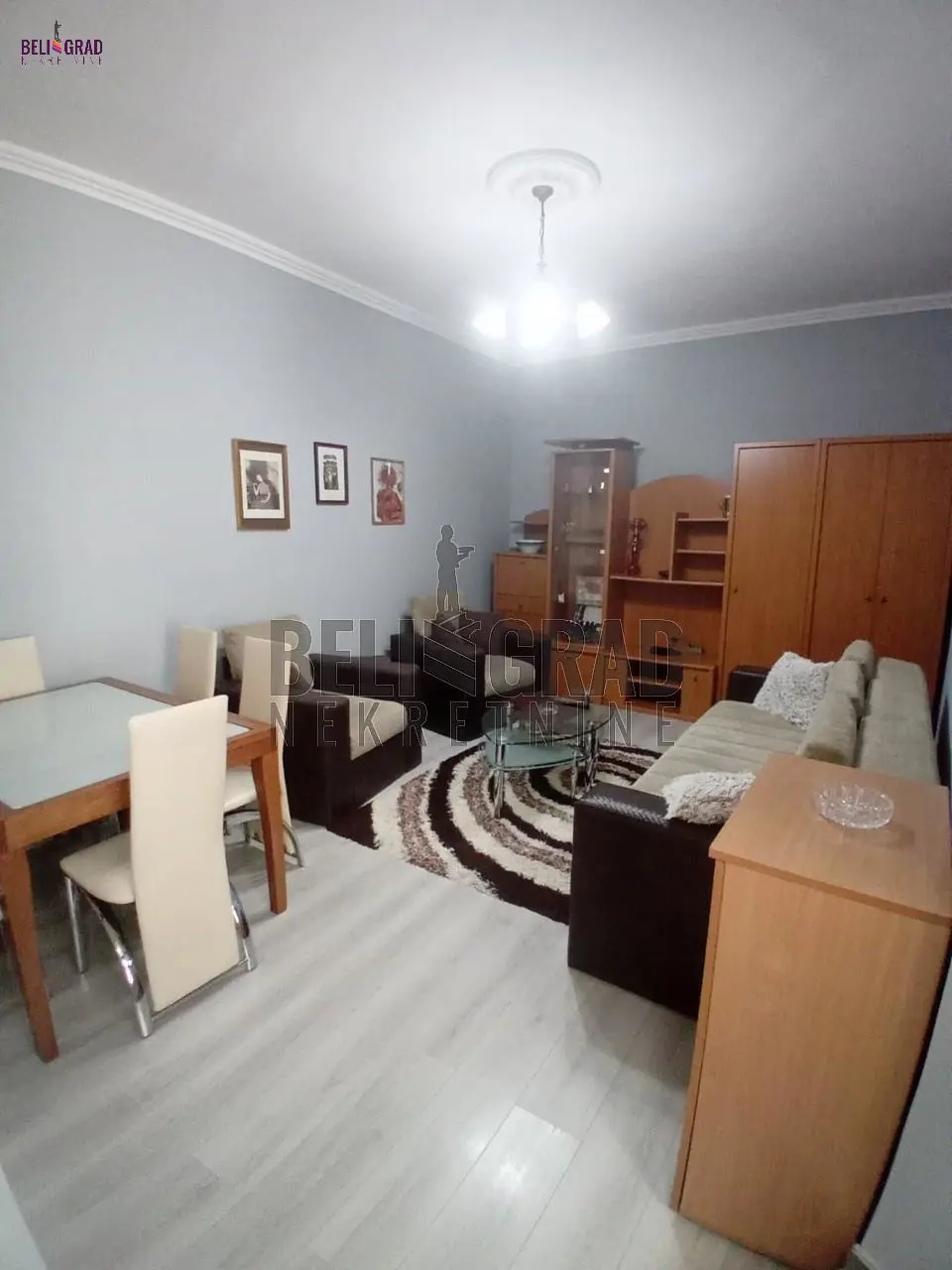  uknjizeni Četvorosoban stanovi  Gundulicev venac 200000 evra 