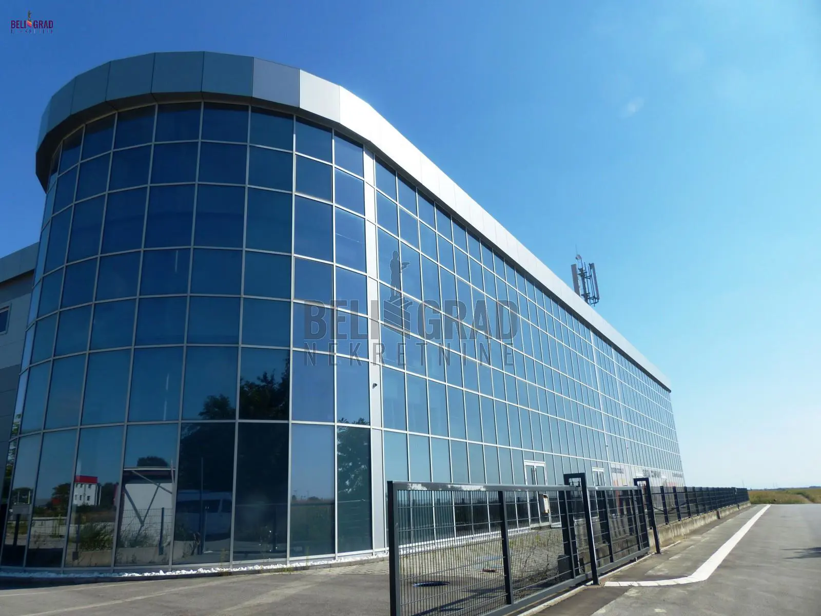 Beograd  poslovni prostor 2600000 evra 