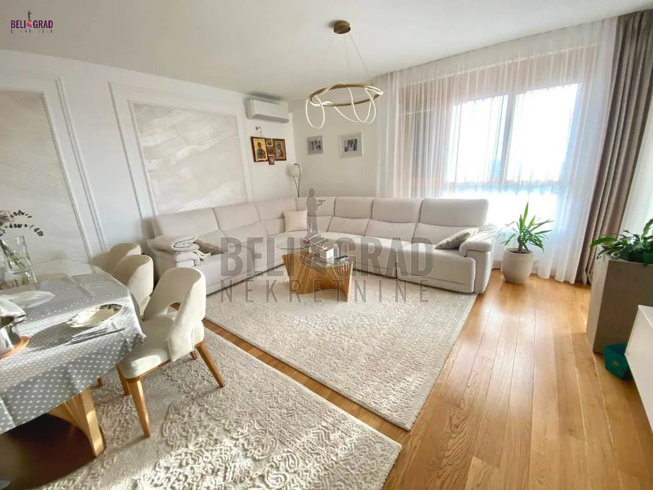 Petosoban stanovi  Novi Beograd Blok 65 799000 evra 