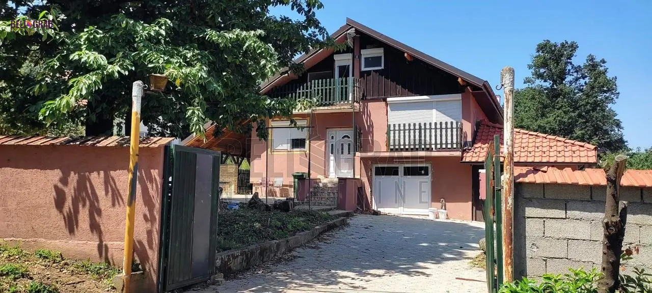 Beograd Čukarica  uknjizeni kuće 178000 evra 