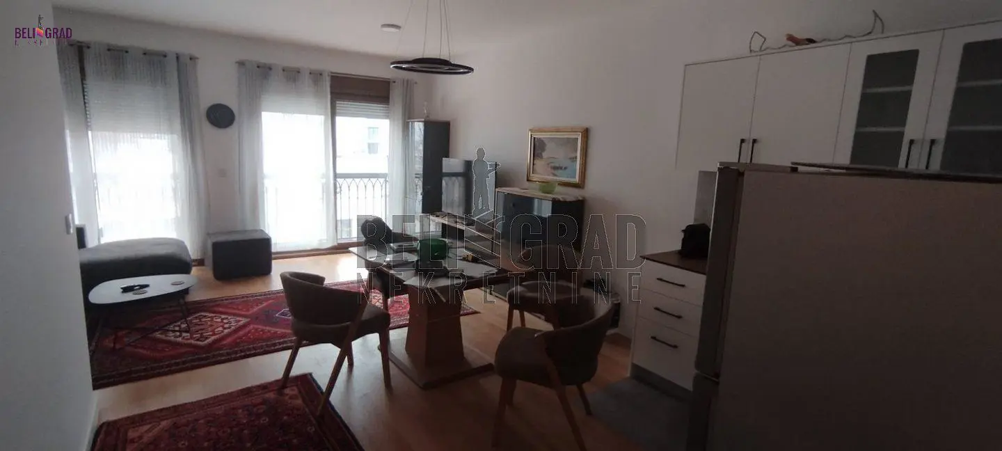 Dvosoban stanovi Stari Grad Dorćol gornji 1200 evra 