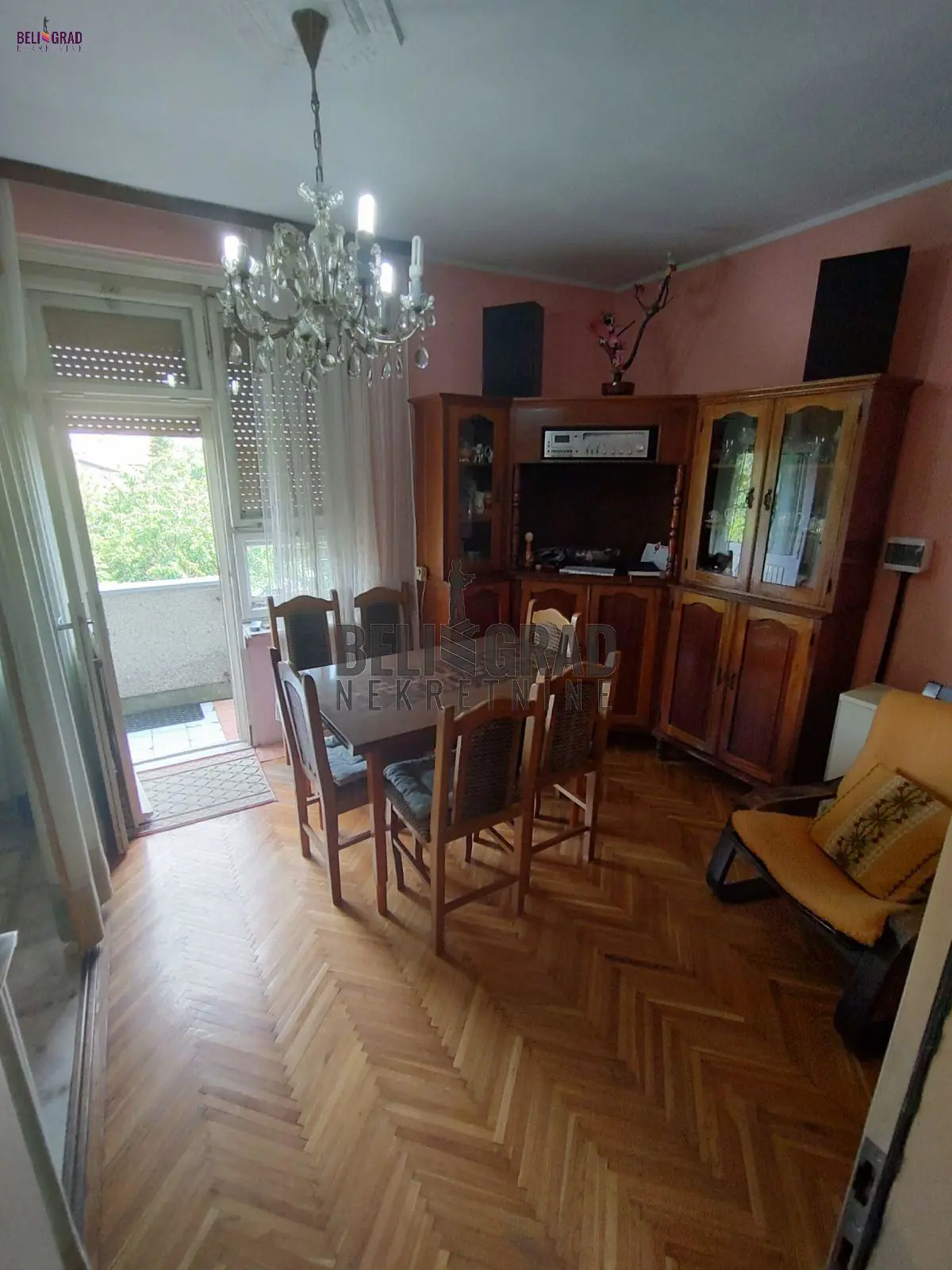  uknjizeni Trosoban stanovi Zemun Kalvarija i naselje Marija Bursać 170100 evra 