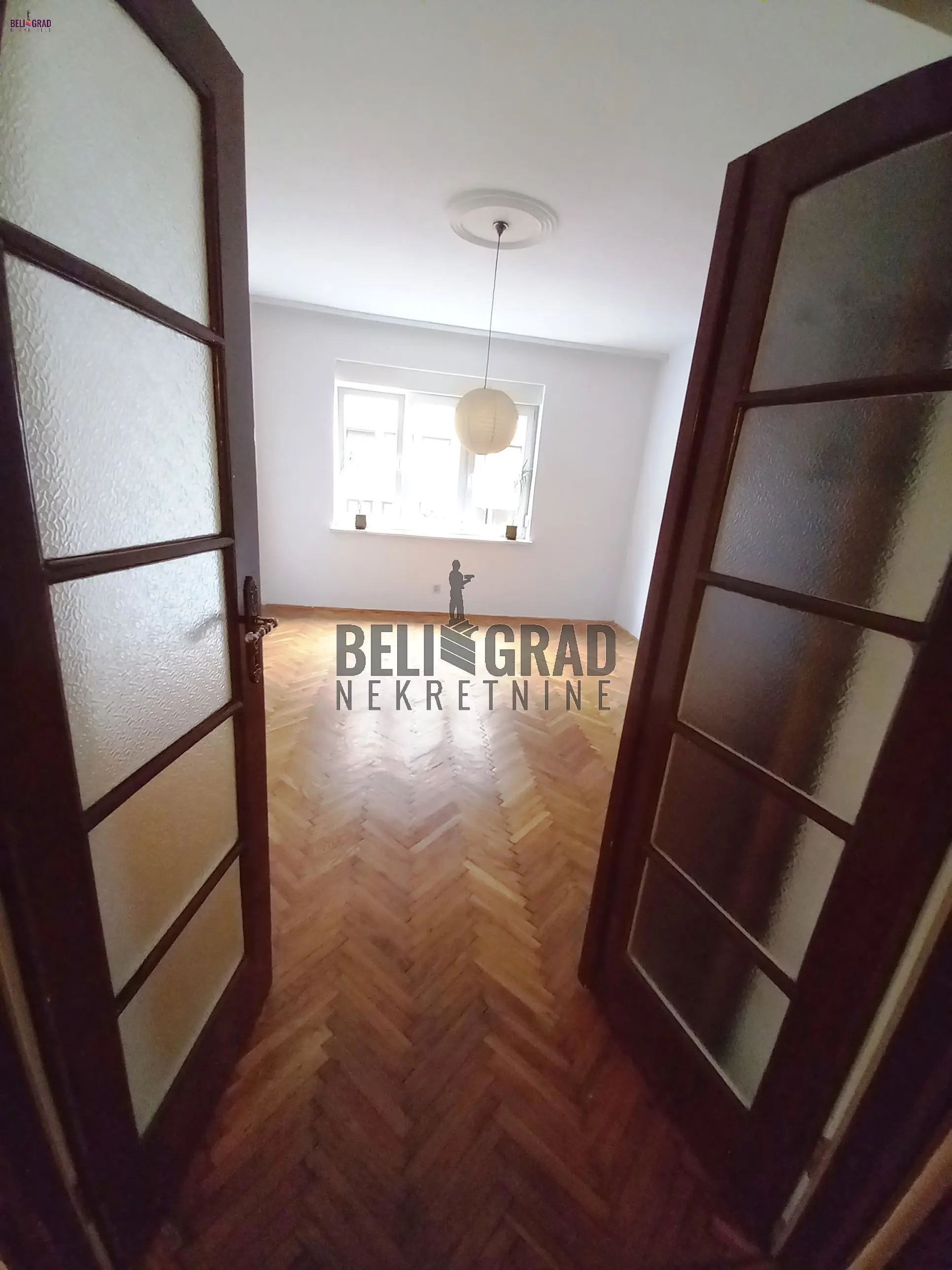 Beograd Savski venac  uknjizeni Četvorosoban stanovi 310000 evra 