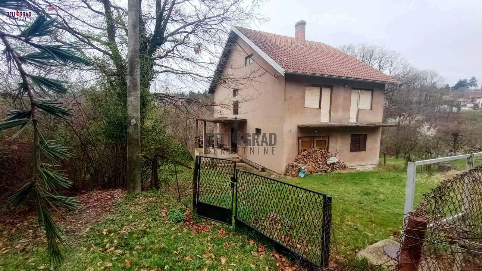 kuće Čukarica Avala 150000 evra 