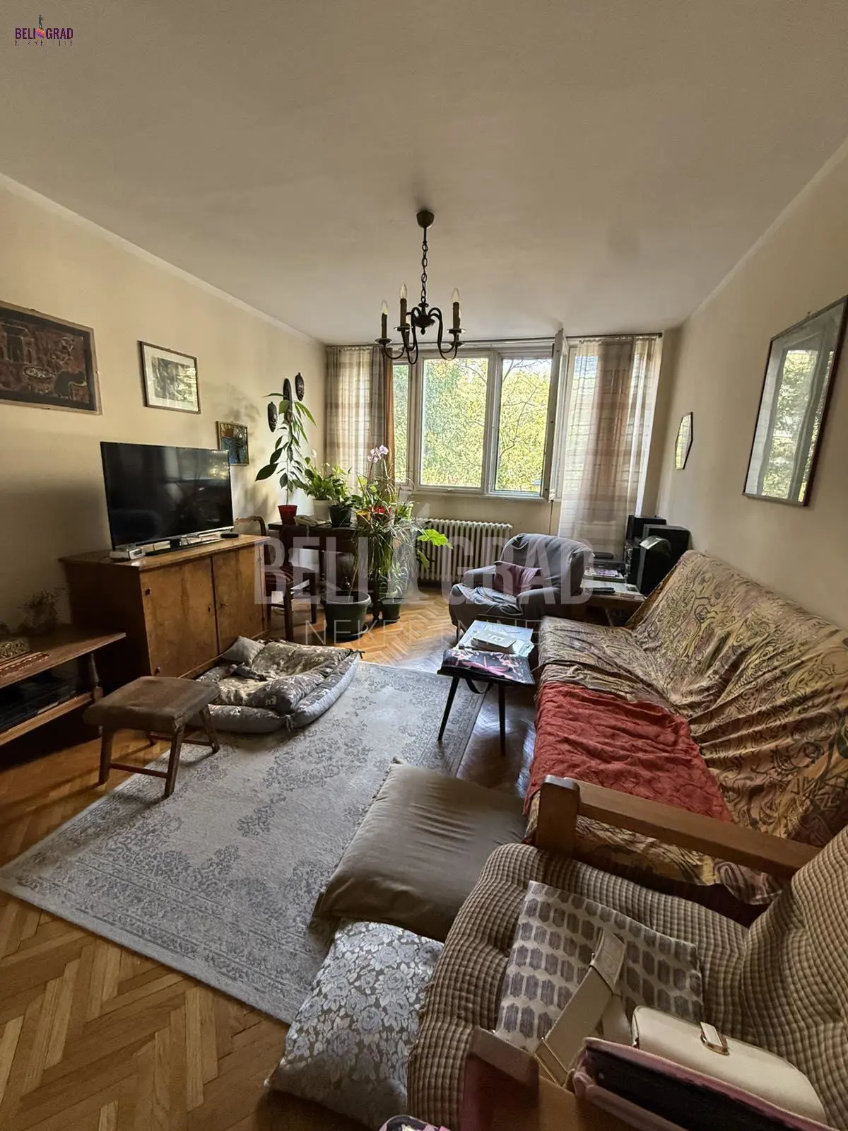 stanovi Beograd Novi Beograd Blok 1 (Fontana) Pariske komune  uknjizeni Trosoban 