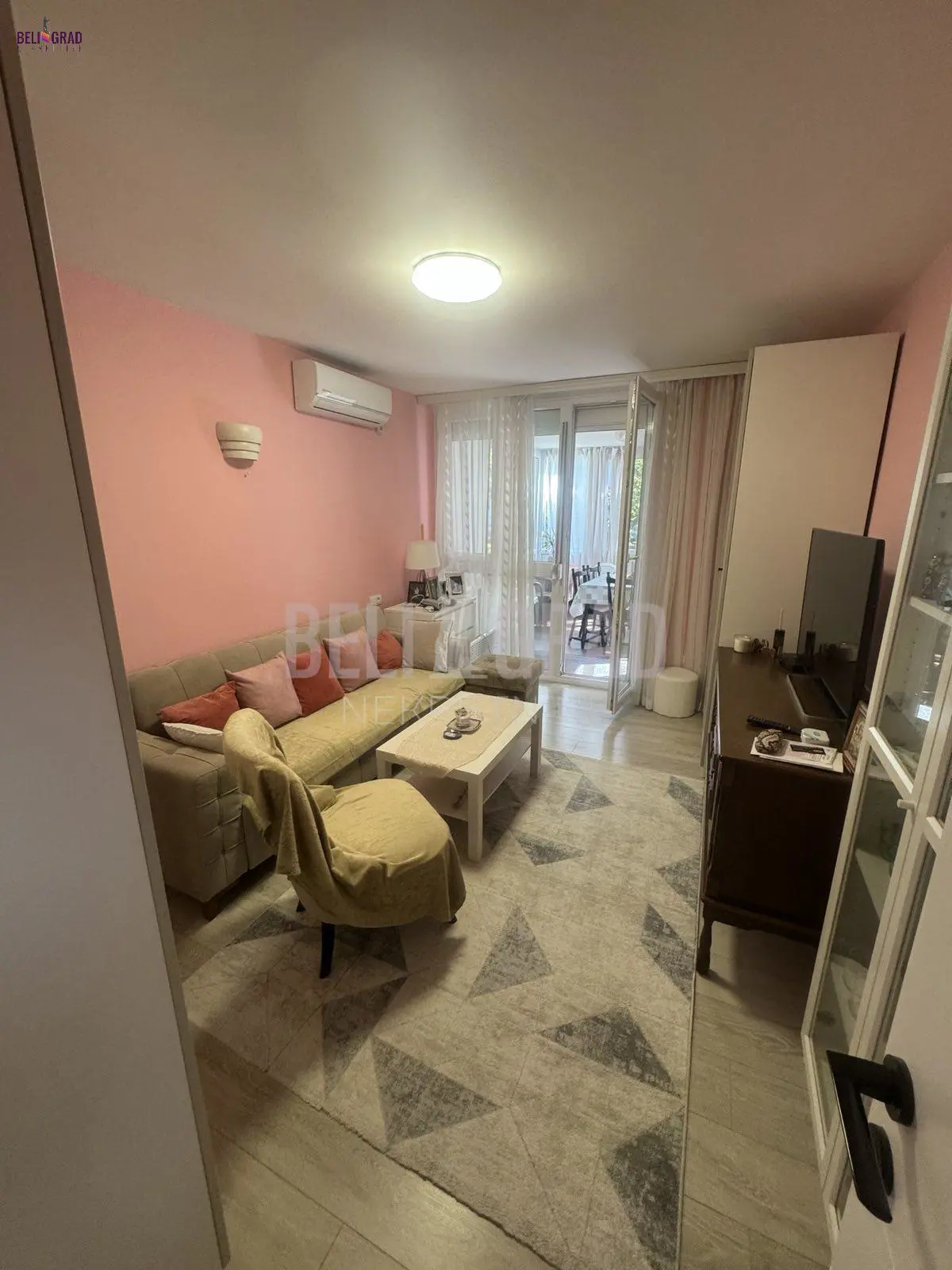 Jednosoban stanovi Zemun Nova Galenika 118000 evra 