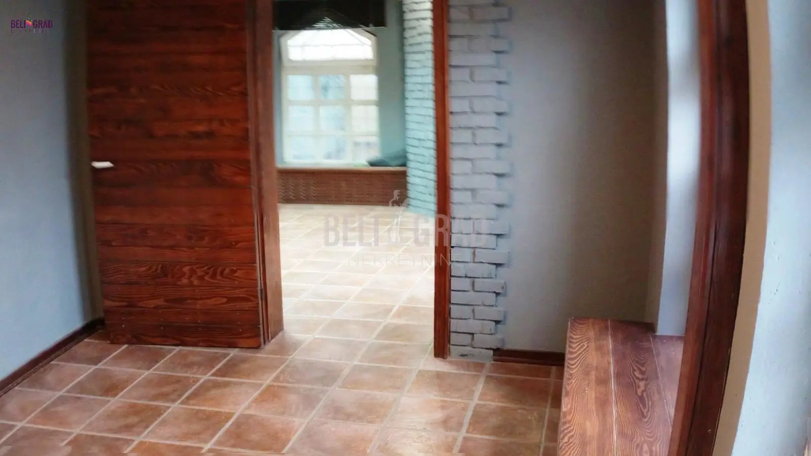  uknjizeni Dvosoban stanovi Novi Beograd Hotel Yu i Stari merkator 125000 evra 