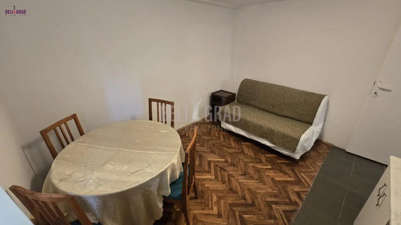 Beograd Zemun Jednosoban stanovi 300 evra 