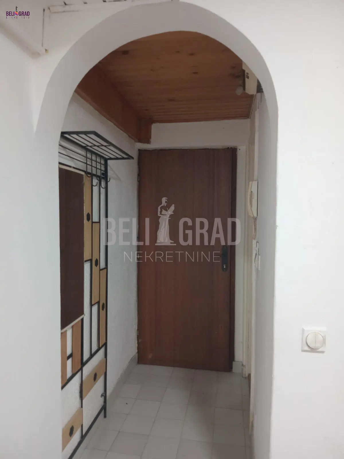 Dvosoban stanovi Čukarica Banovo brdo 119900 evra 