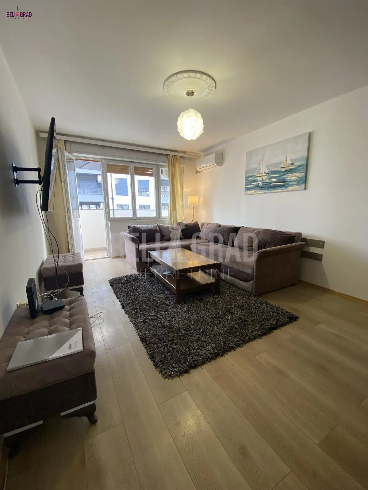 Dvosoban stanovi Stari Grad Dorćol gornji 620 evra 