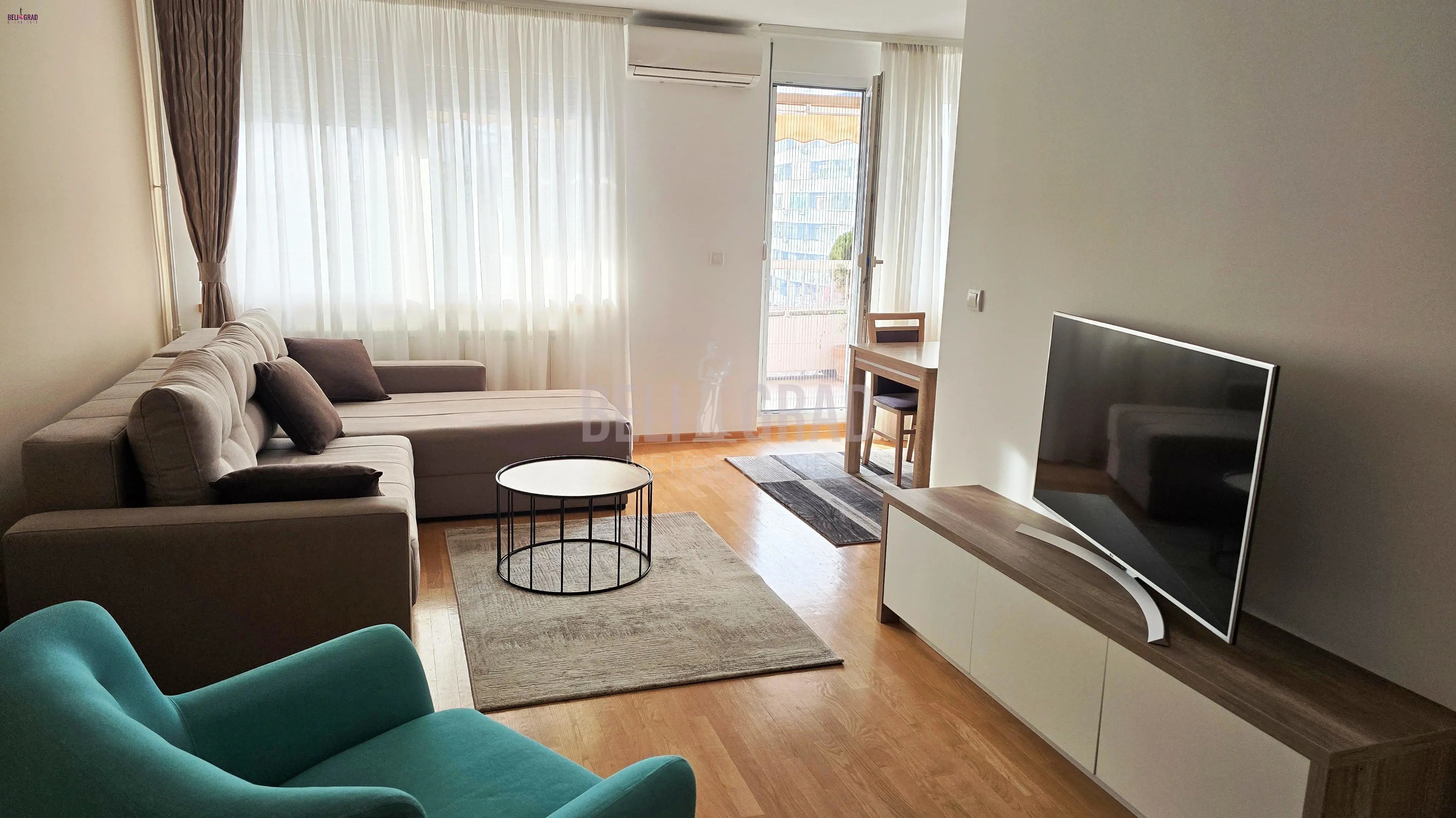 Beograd Voždovac poslovni prostor 950 evra 